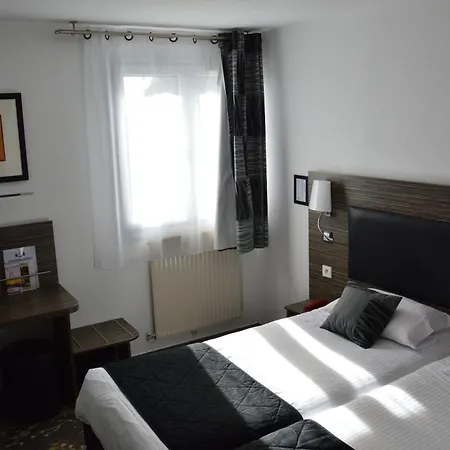 The Originals Hotel, Aeroport 호텔 3*