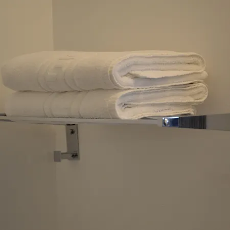 Hotel The Originals Hôtel, Aéroport Beauvais