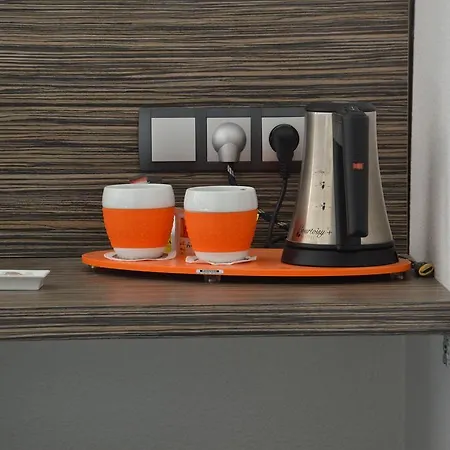 The Originals Hôtel, Aéroport Hotel 3*