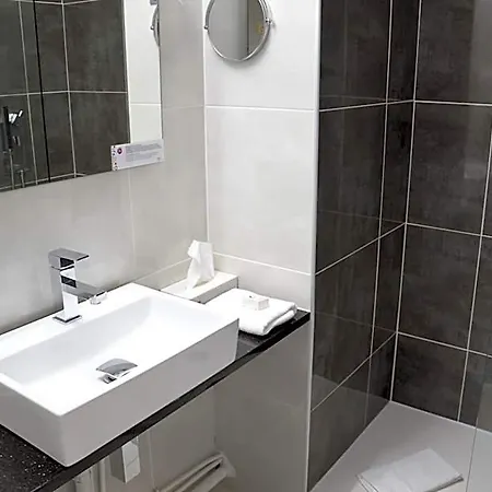 The Originals Hotel, Aeroport 3*