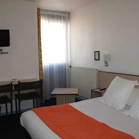 The Originals Hôtel, Aéroport