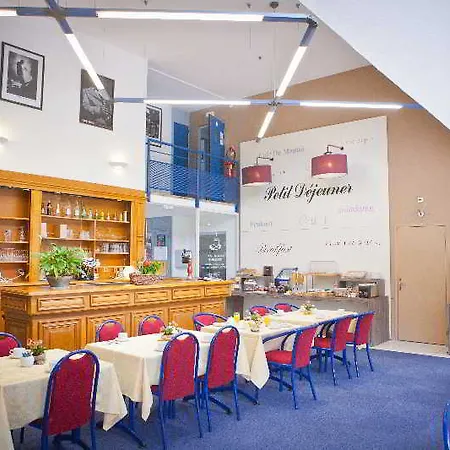 The Originals Hôtel, Aéroport Hotel 3*