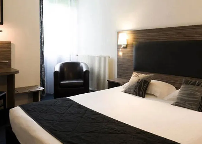 The Originals Hôtel, Aéroport Hotel 3*