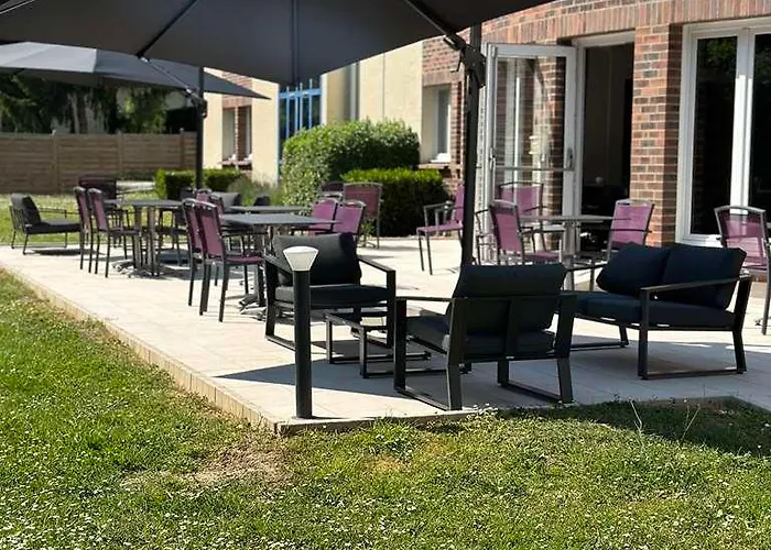 The Originals Hôtel, Aéroport Hotel 3*