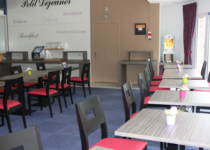 The Originals Hôtel, Aéroport Hotel 3*