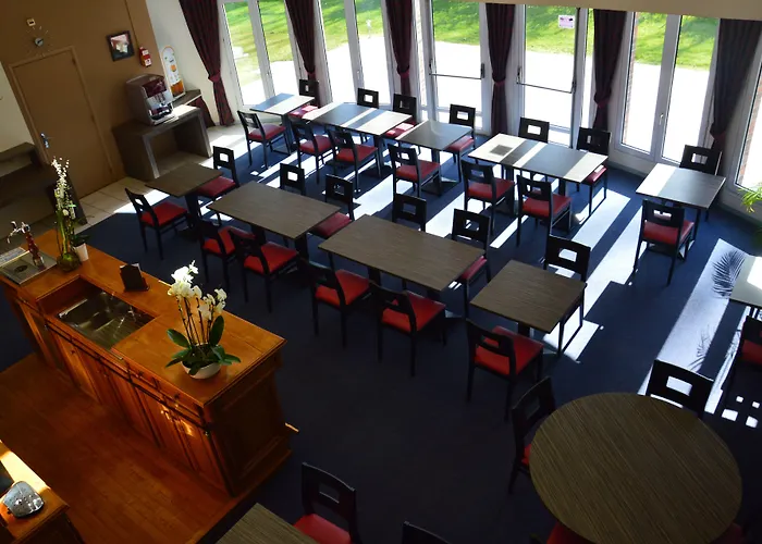 The Originals Hôtel, Aéroport 3*