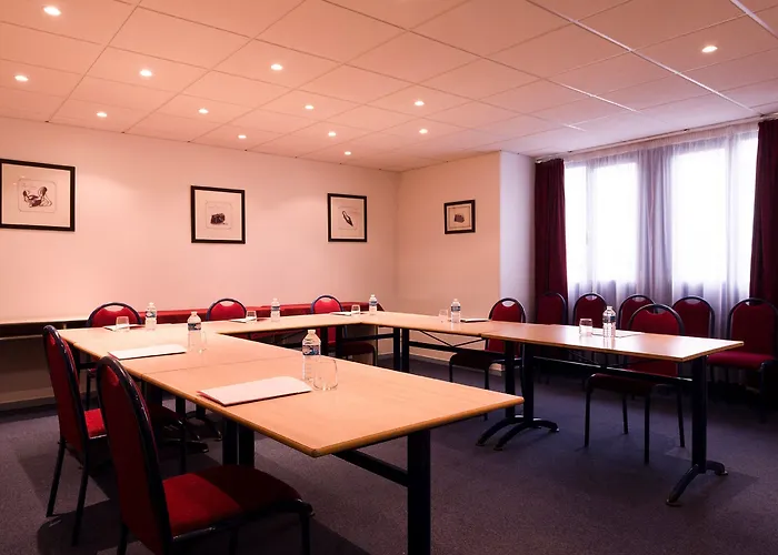 The Originals Hôtel, Aéroport 3*